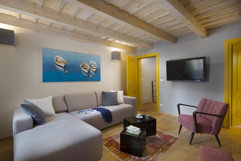 Holiday Home Bo Ровінь Екстер'єр фото